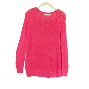 Trina Turk scoop neck peachy pink size medium sweater